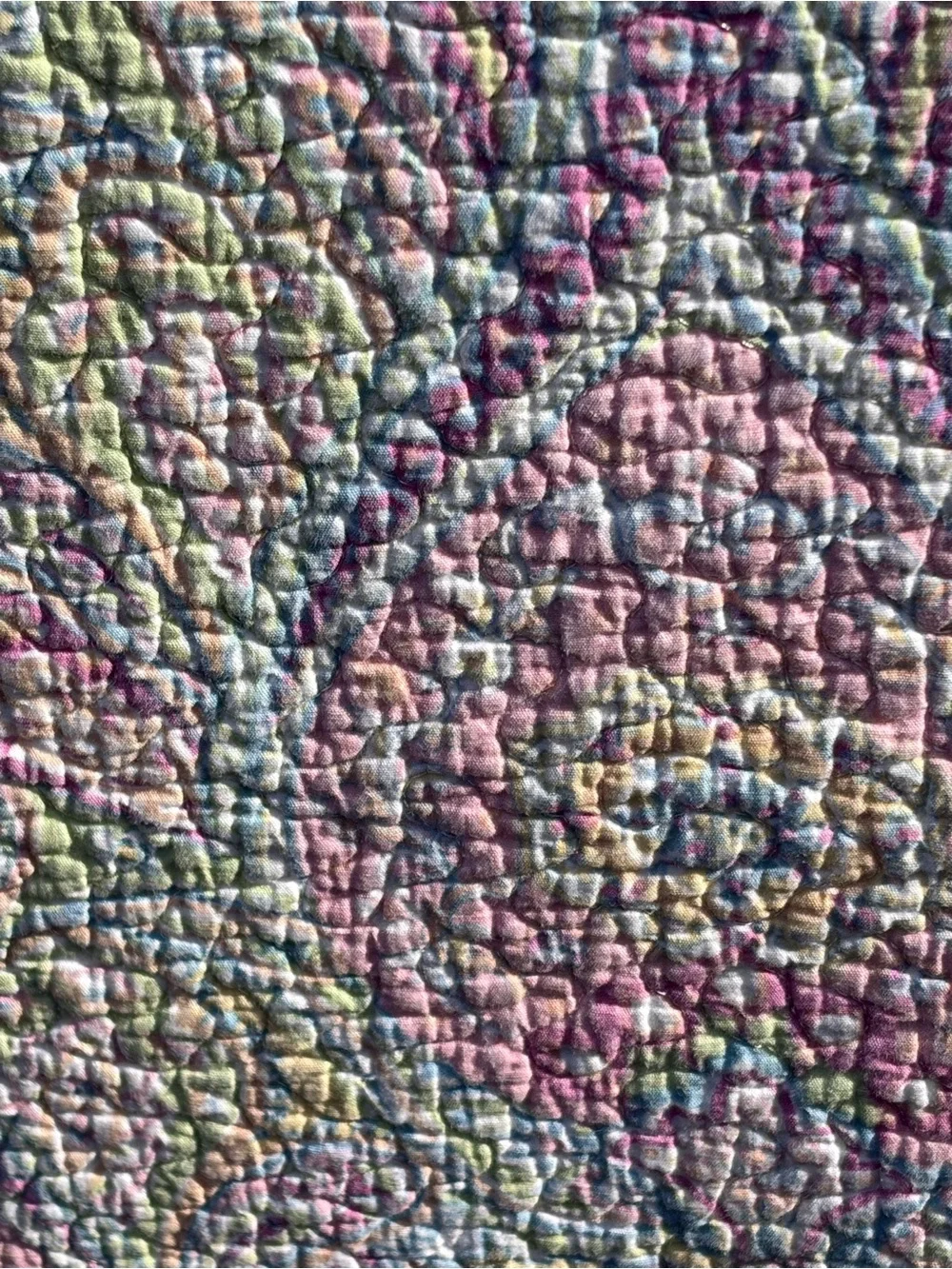 Full Size quilt bedspread pastels